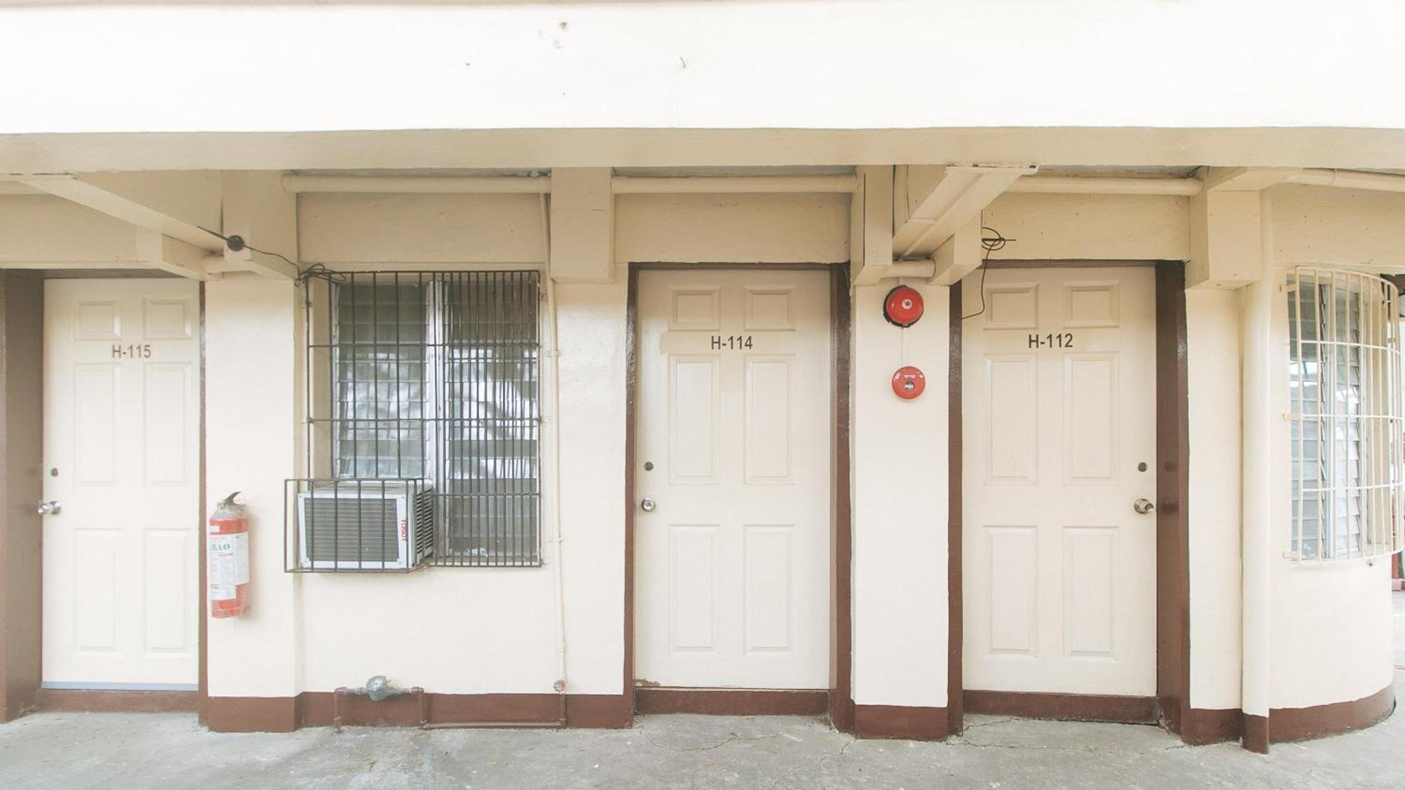 Lias Reddoorz At City Stay Inns Marilao מראה חיצוני תמונה