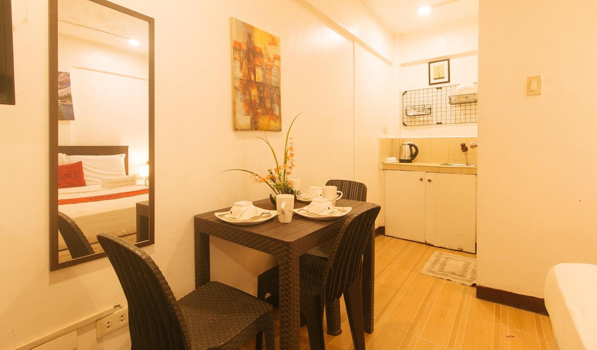 Lias Reddoorz At City Stay Inns Marilao מראה חיצוני תמונה