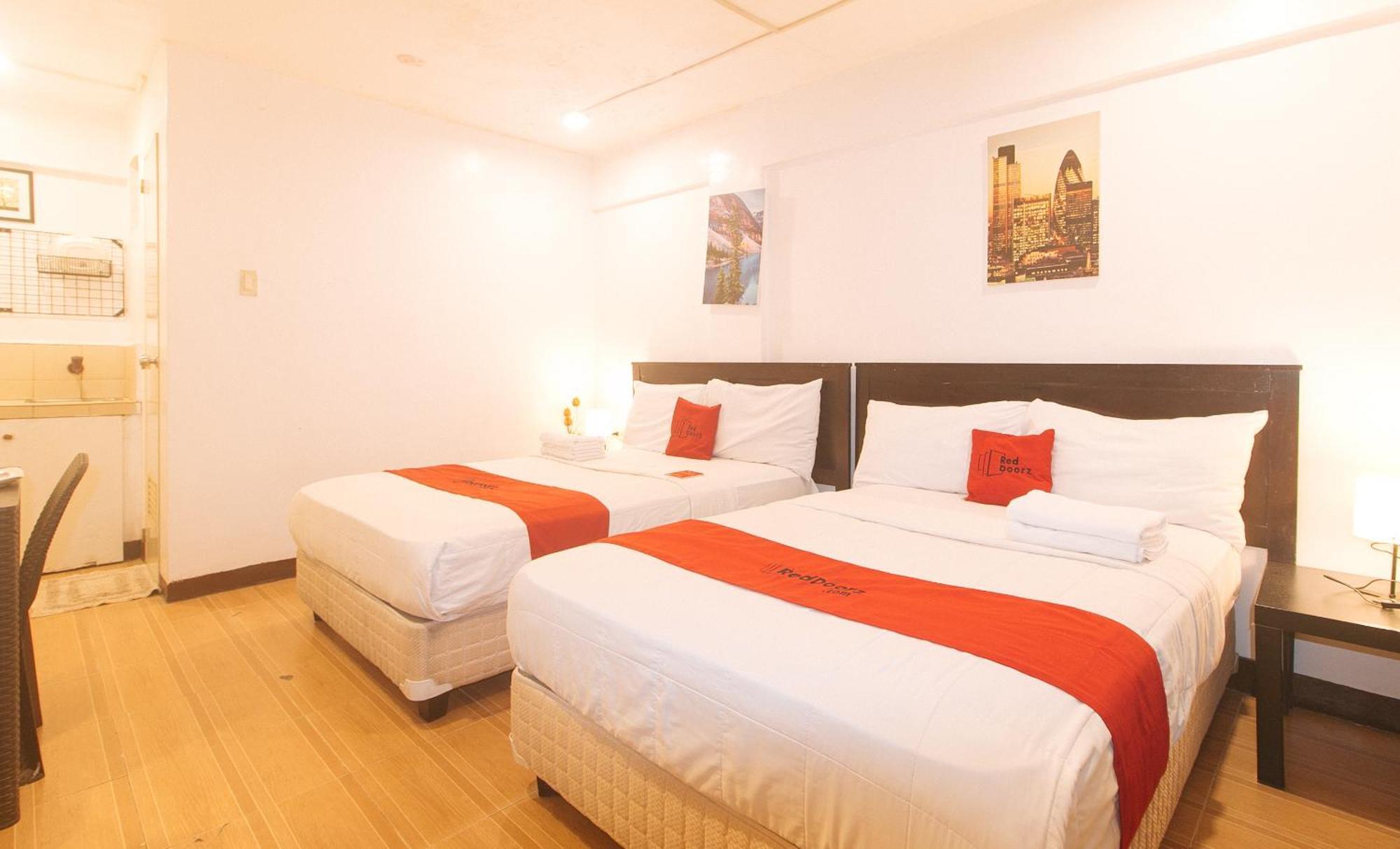 Lias Reddoorz At City Stay Inns Marilao מראה חיצוני תמונה